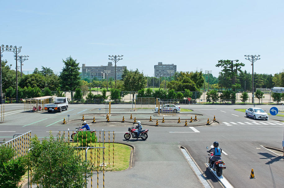 はじめてでも、ゆとりをもって運転できるように