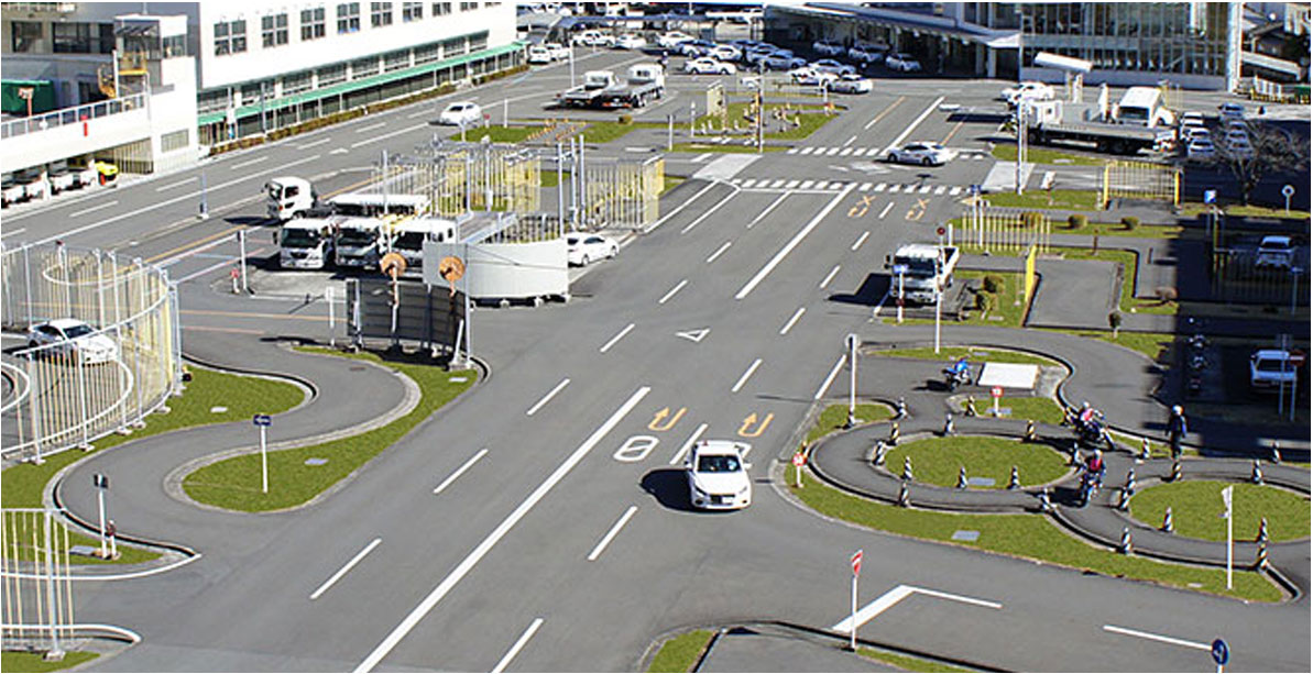 自動車教習コース