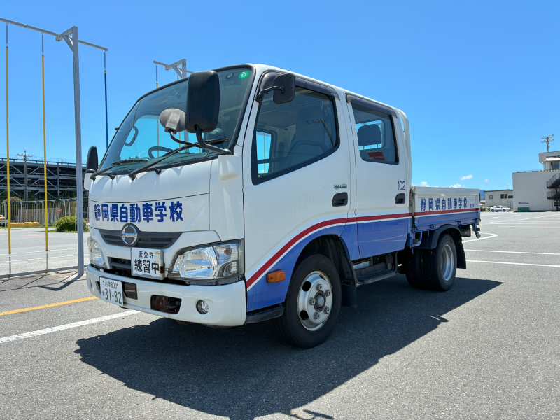 準中型自動車