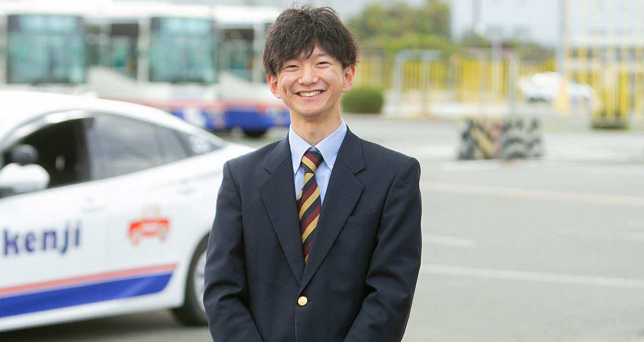 小泉 秀太 学校法人静岡自動車学園 静岡県自動車学校 リクルートサイト